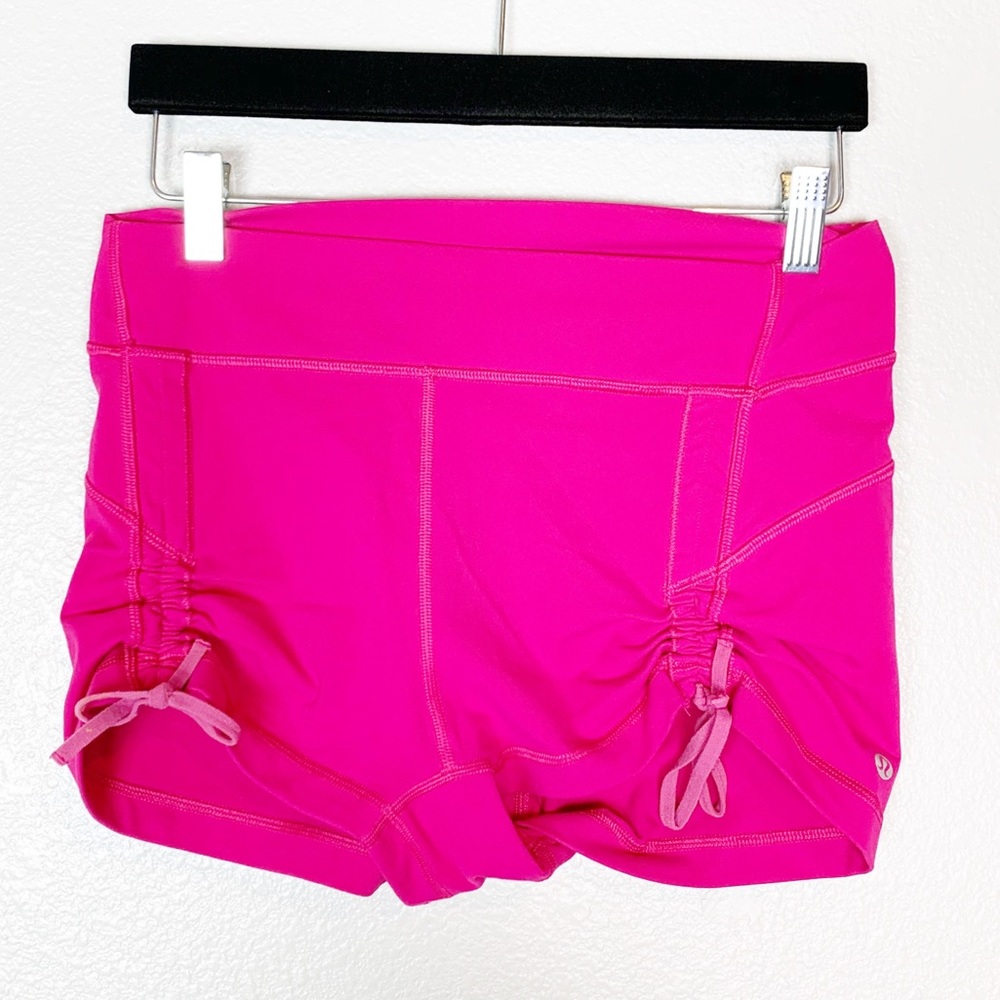 Lululemon | Front Scrunch Tie Shouts Hot Pink